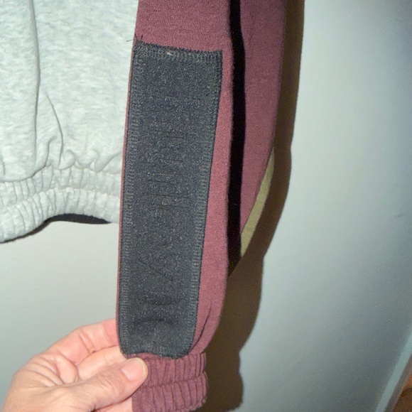 Hurley Maroon Crewneck - Picture 3 of 4